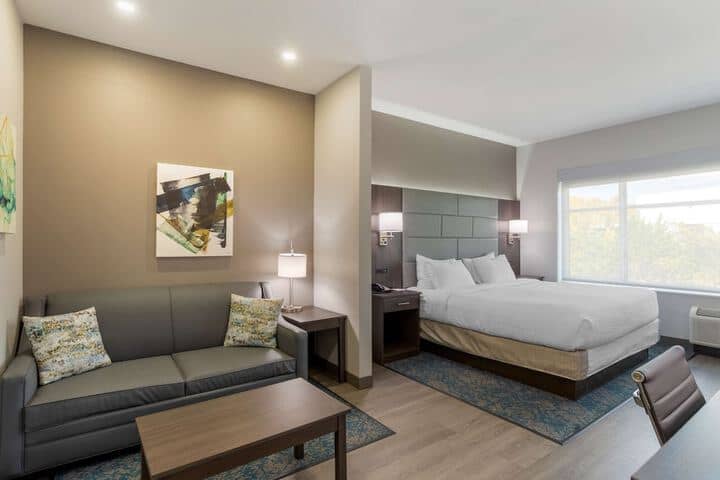 Room 5 of 45